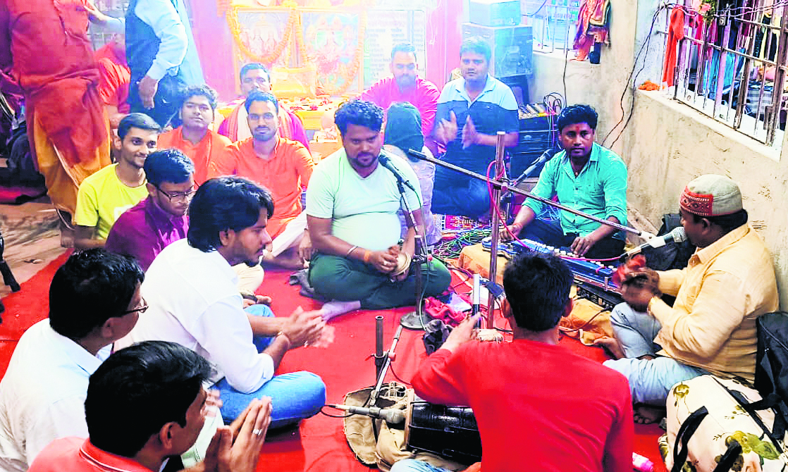 Gopalganj News : दुनिया चले न श्रीराम के बिना, राम न मिले हनुमान…