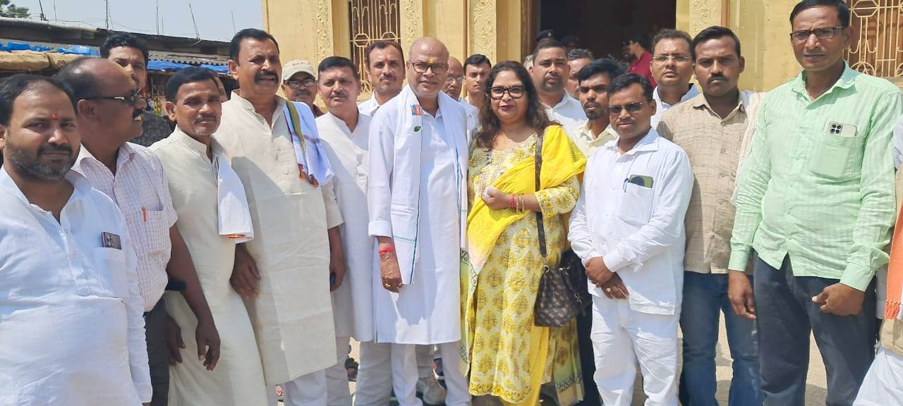 प्रदेश अध्यक्ष सतबहिनी मां की पूजन कर की सुख शांति समृद्धि की कामना