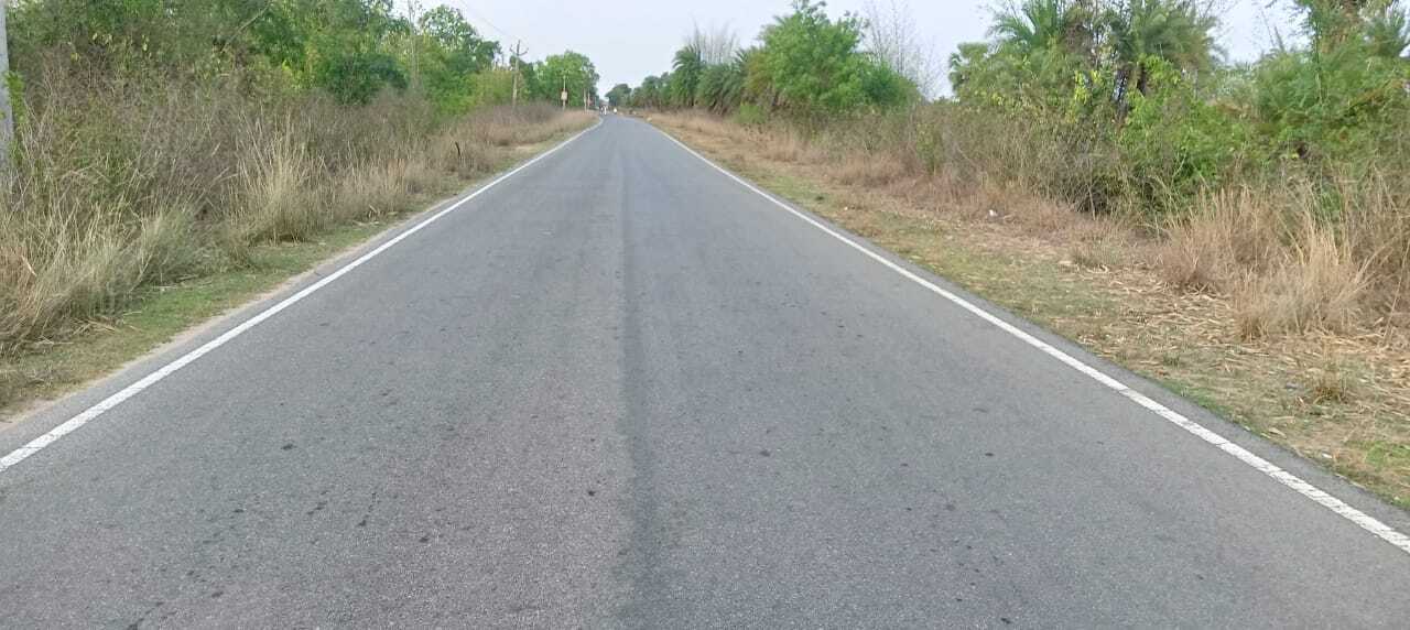 East Singbhum News : अच्छी-खासी सड़क पर 18 करोड़ खर्च, सरकारी पैसों का दुरुपयोग