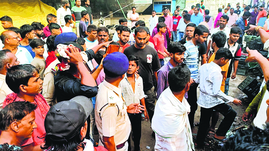Ara News : जमीन पर कब्जा के विवाद में जमकर चले लाठी-डंडे, तीन राउंड की फायरिंग