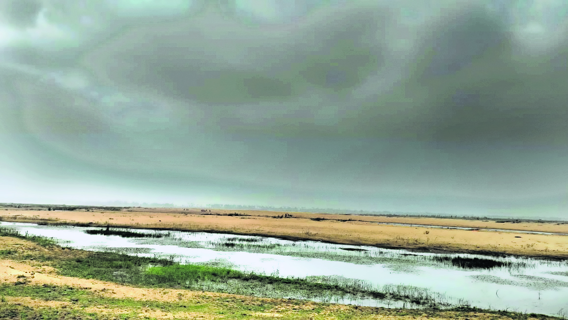 Jehanabad : लगातार हो रहे बालू खनन से अरवल से दूर हो रही सोन नदी