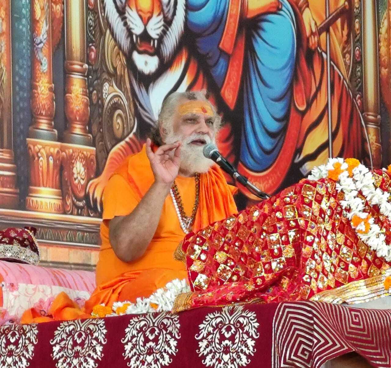 East Singbhum News : निंदा व चुगली करना महापाप : स्वामी हृदयानंद