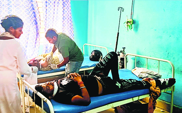 Saran News : दो बाइकों की आमने-सामने की टक्कर में चार लोग घायल