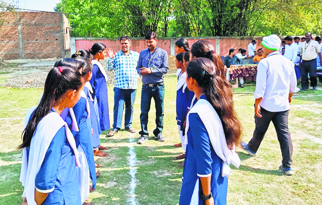 Saran News : मशाल अंडर-16 प्रतियोगिता में छात्र-छात्राओं ने किया उत्कृष्ट प्रदर्शन
