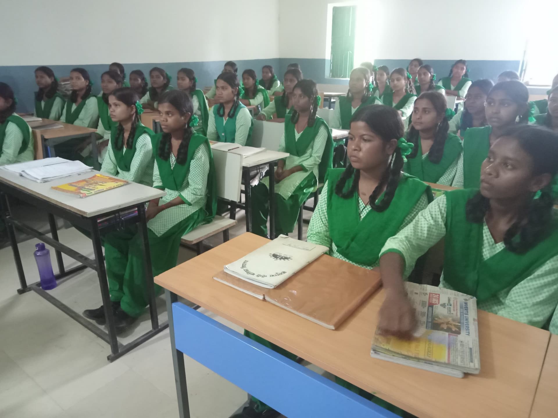 मोबाइल के इस्तेमाल के दौरान लालच में न पड़े
