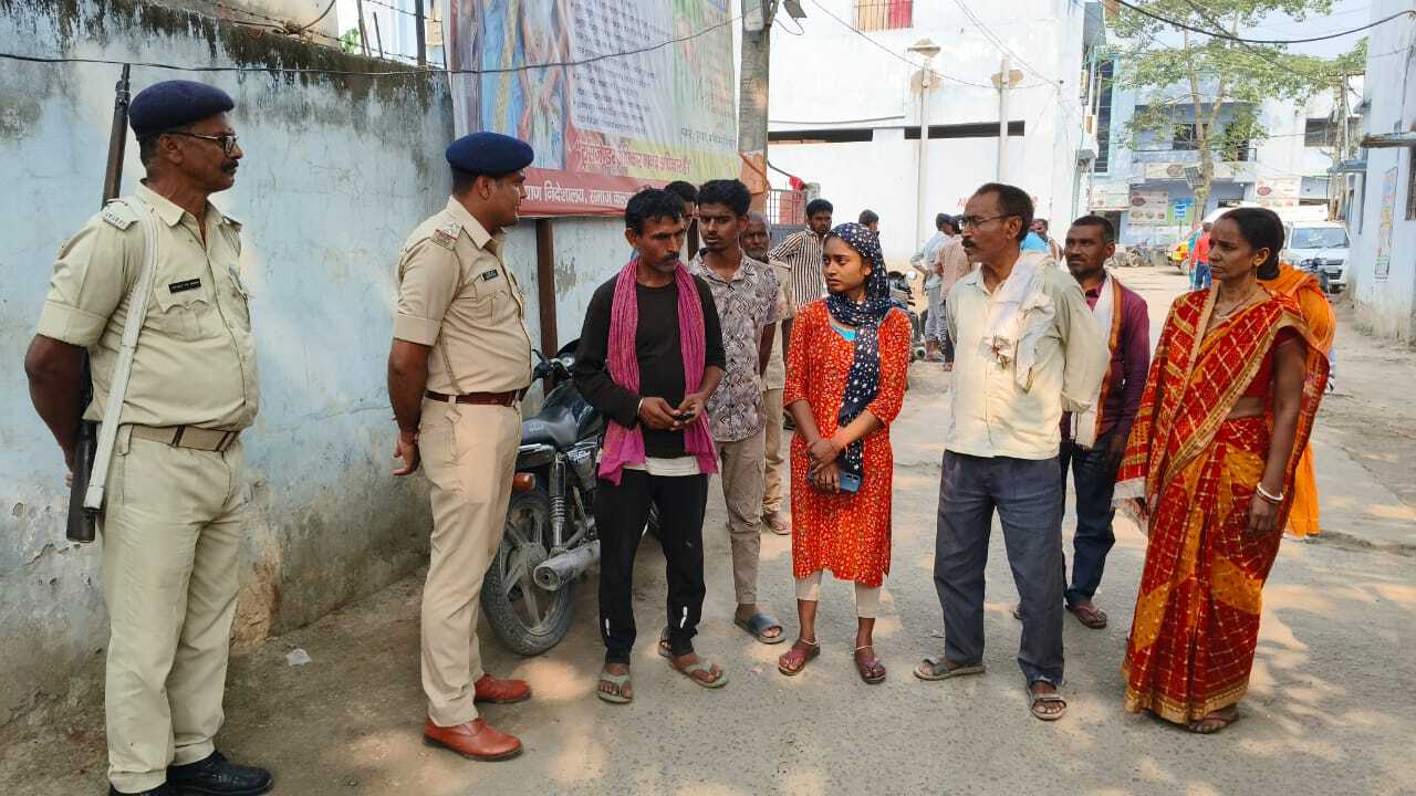 hajipur news. दहेज में बुलेट बाइक नहीं देने पर विवाहिता की गला दबा कर हत्या
