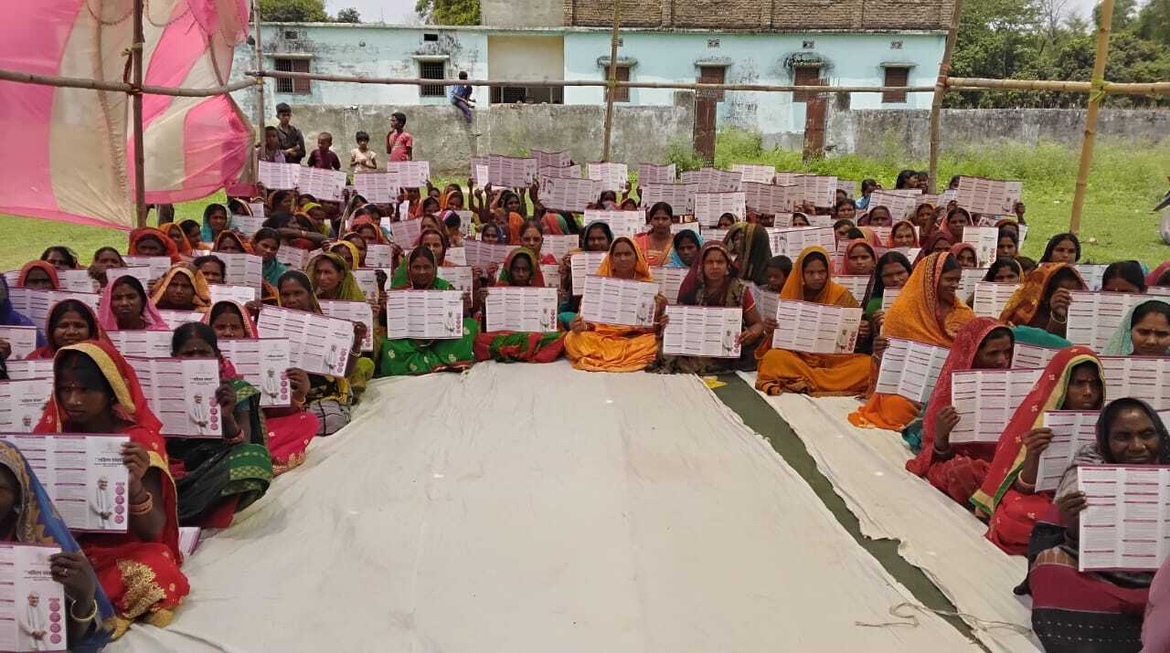 मौसम ने बढ़ाई महिला संवाद की रौनक, जागरूकता में आयी नयी जान