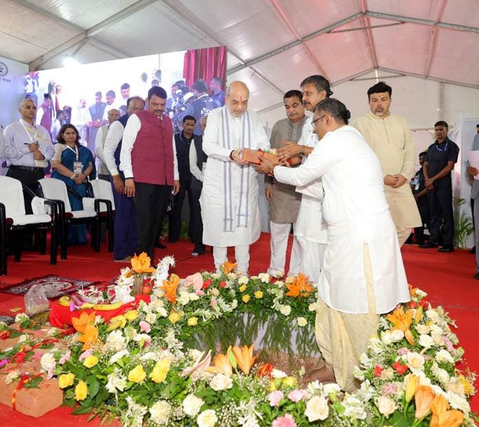 Health: मोदी सरकार आम लोगों को मुफ्त इलाज के साथ सस्ती दवा मुहैया कराने का कर रही है काम