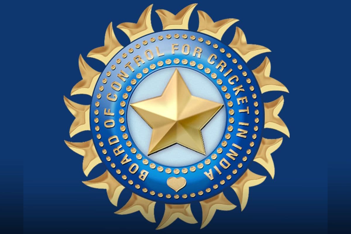 BCCI की नजरें 450 करोड़ के सौदे पर, Dream11 के बाद नये प्रायोजक की तलाश तेज