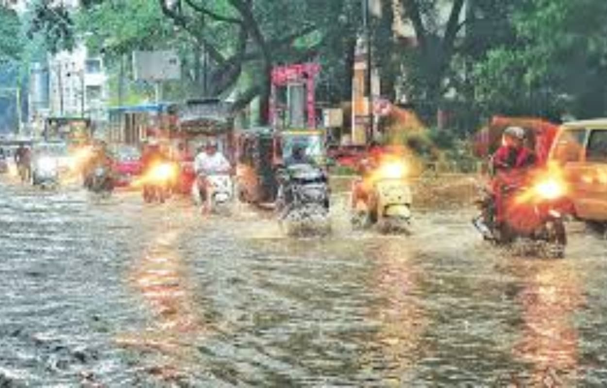 Bihar Weather: 25-26-27 और 28 मई को बिहार के इस जिले में तेज बारिश, काले बादलों ने डाला डेरा