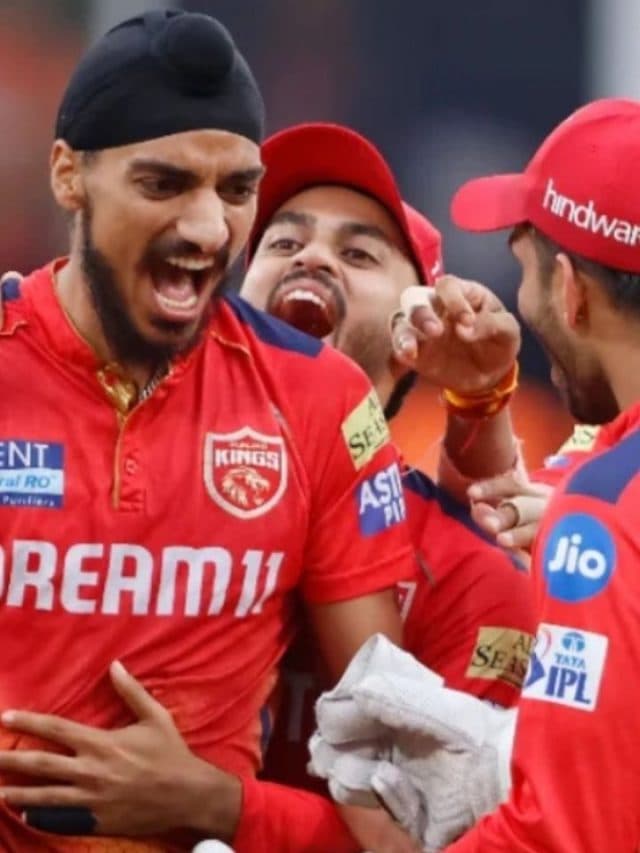 एक IPL सीजन में सबसे ज्यादा बार 200+ रन बनाने वाली टीम