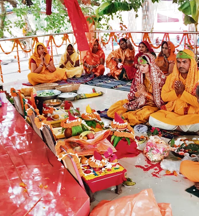 Saran News : विश्व कल्याण के लिए अखंड अष्टयाम का हुआ आयोजन
