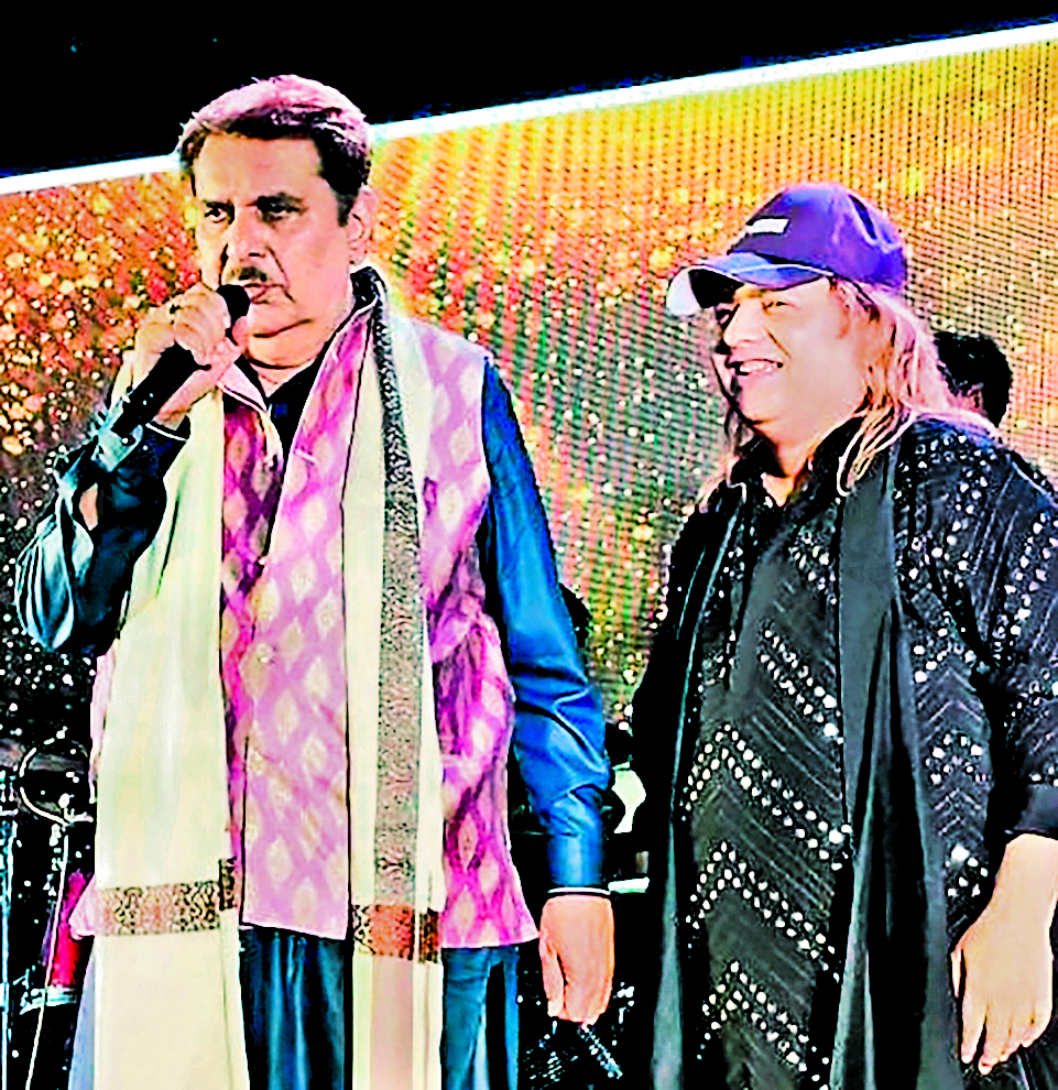 Bokaro News : निहत्थे व निर्दोष पर्यटकों पर गोली चलाना बेहद शर्मनाक, दोषियों को चुकानी होगी सजा : रजा मुराद
