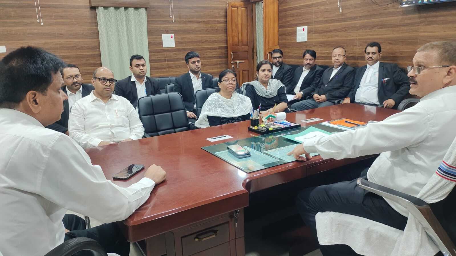 मध्यस्थता कार्य में तेजी लाने का निर्देश