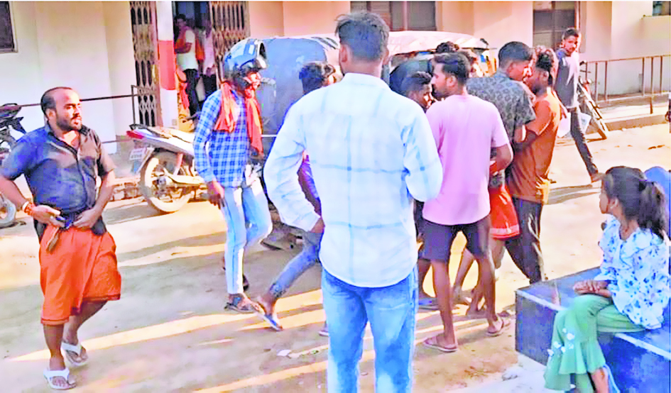 Saran News : करेंट की चपेट में आने से युवक की मौत, परिजनों में कोहराम