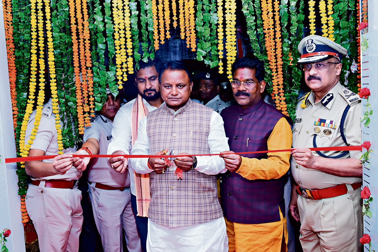Bhubneswar News : पुलिस बल को अत्याधुनिक सुविधाओं से लैस करने के प्रति सरकार संकल्पित : सीएम