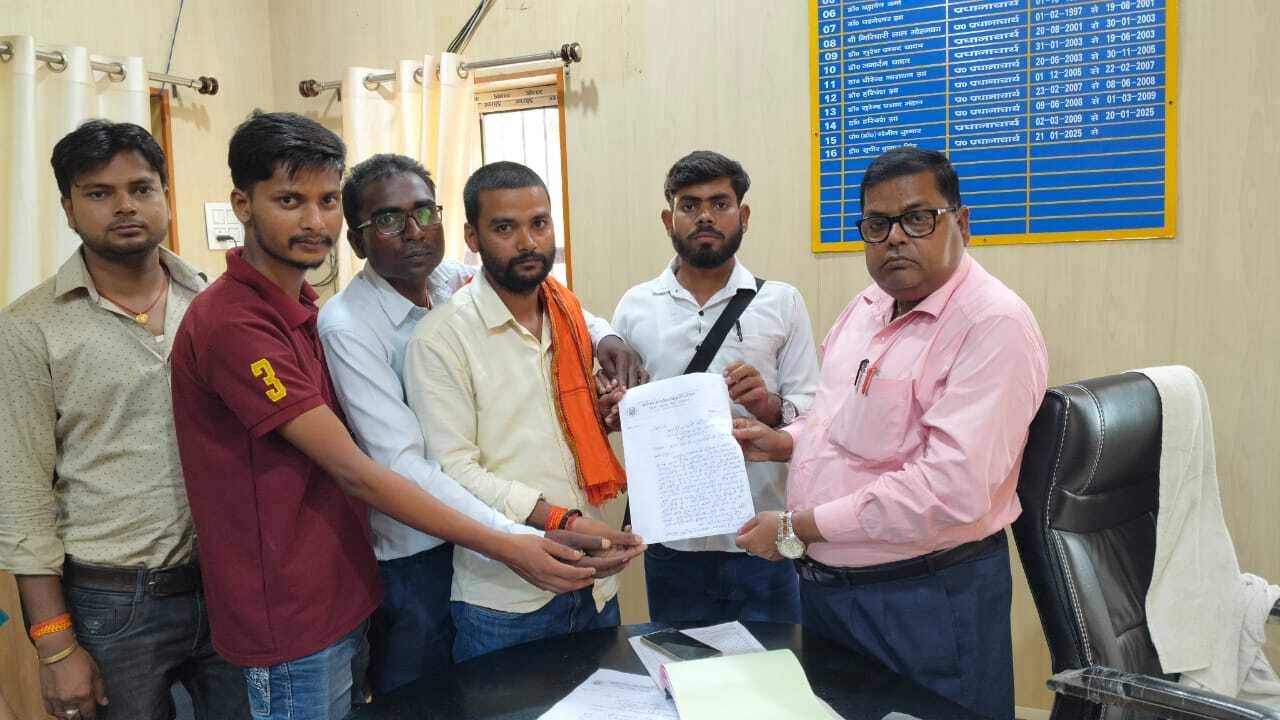 अभाविप ने प्रभारी प्राचार्य को सौंपा सात सूत्री मांगों का ज्ञापन, पूरी नहीं होने पर किया जायेगा आंदोलन