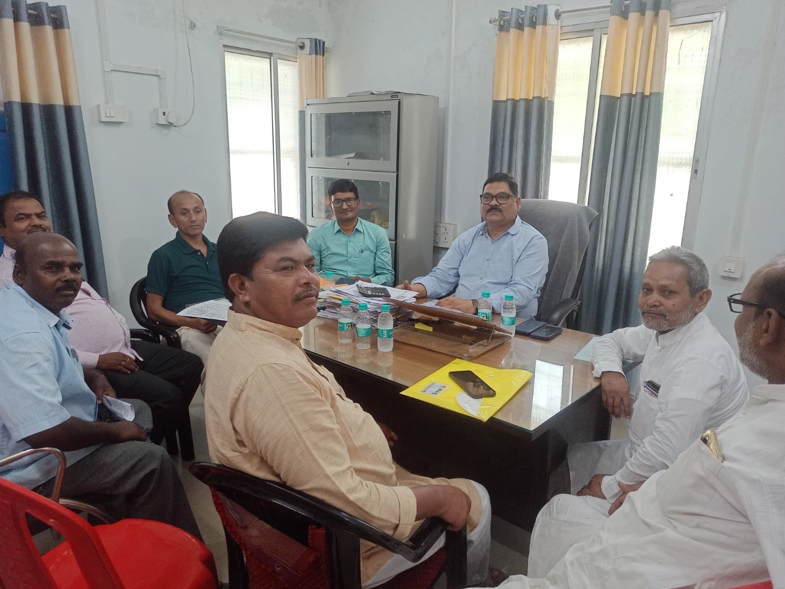 राजनीतिक दल के प्रतिनिधियों को दी इवीएम के एफएलसी की जानकारी