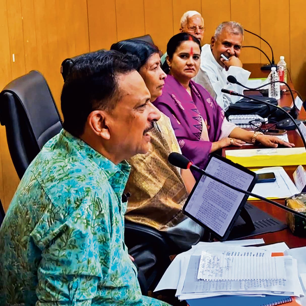 Saran News : जिला संपत्तियों का किया जायेगा रजिस्ट्रेशन और भूमि हस्तांतरण पर बनेगी समिति