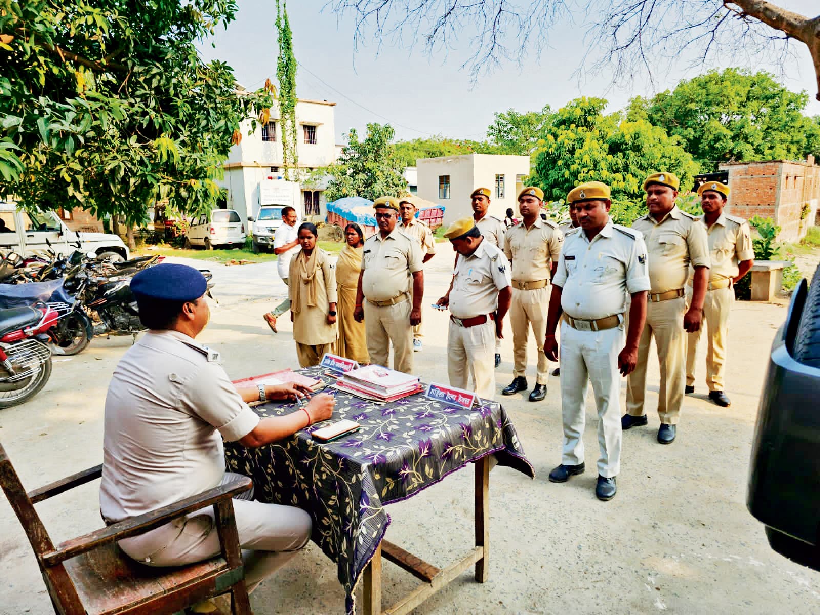 Saran News : खैरा थाने में आयोजित हुई चौकीदार परेड, दिया गया सतर्कता और ईमानदारी का संदेश