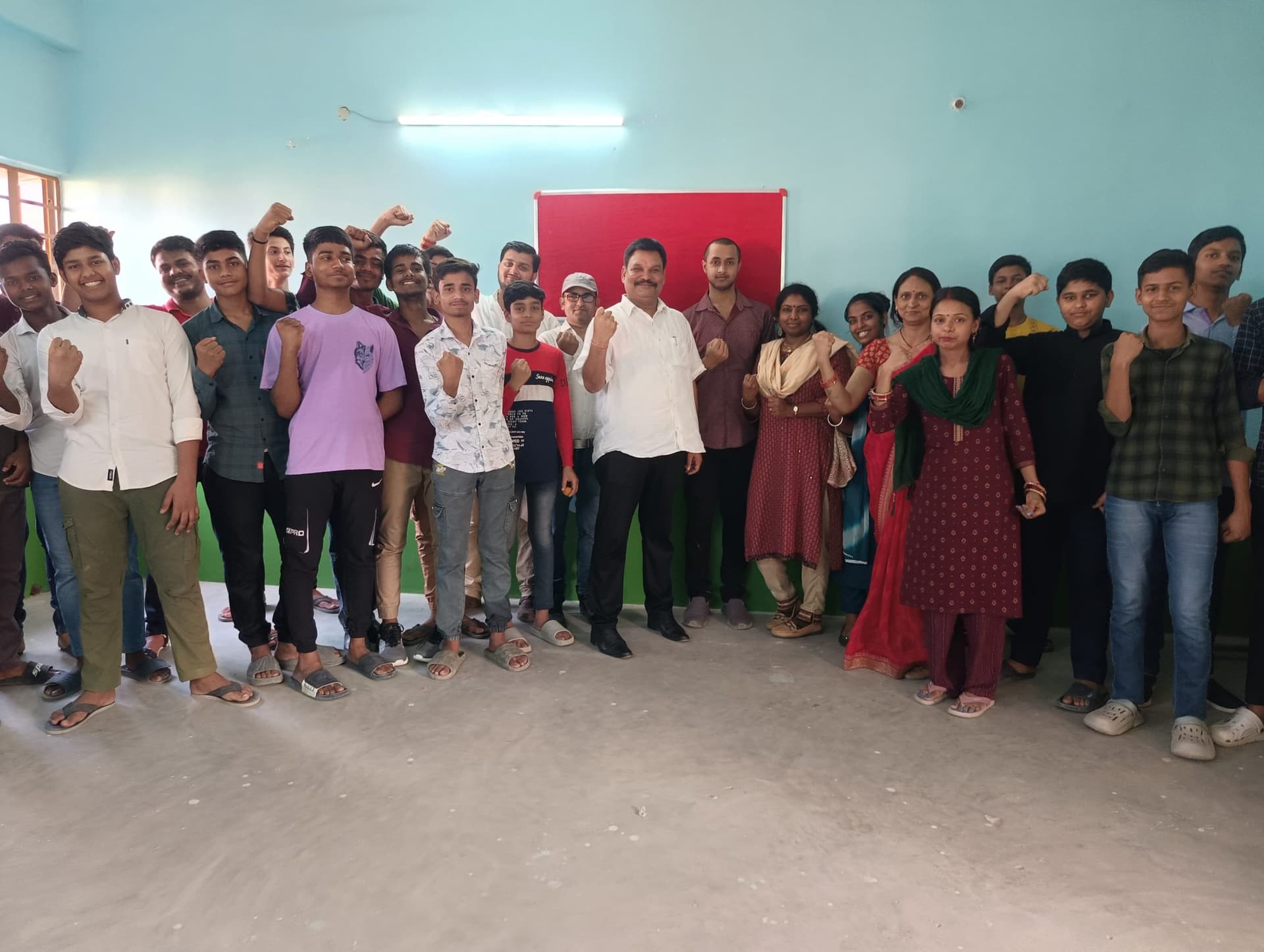 CBSE Result:सिटी सेंट्रल हाई स्कूल के बच्चों ने बोर्ड परीक्षा में लहराया परचम