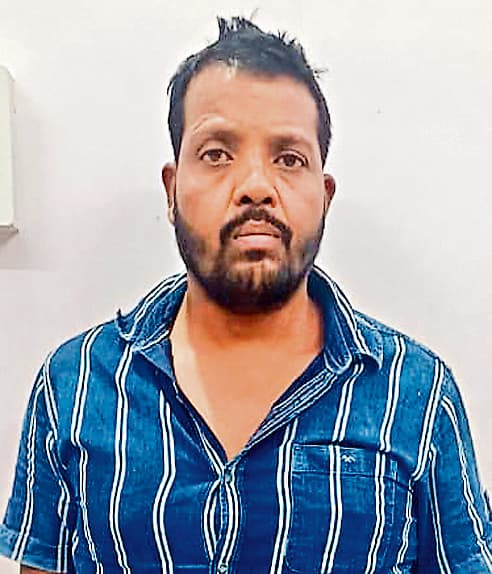 Ranchi News : प्रतिबंधित नशीली दवा की खरीद-िक्री मामले में पति-पत्नी गिरफ्तार