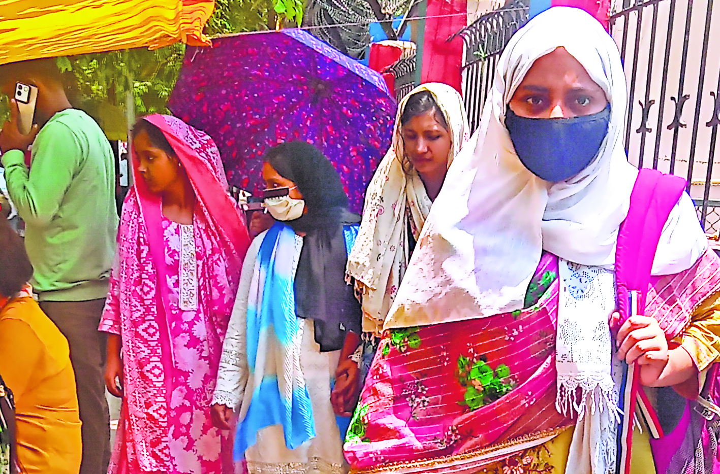 Saran News : 39 डिग्री तक पहुंचा पारा, गर्मी से लोग परेशान