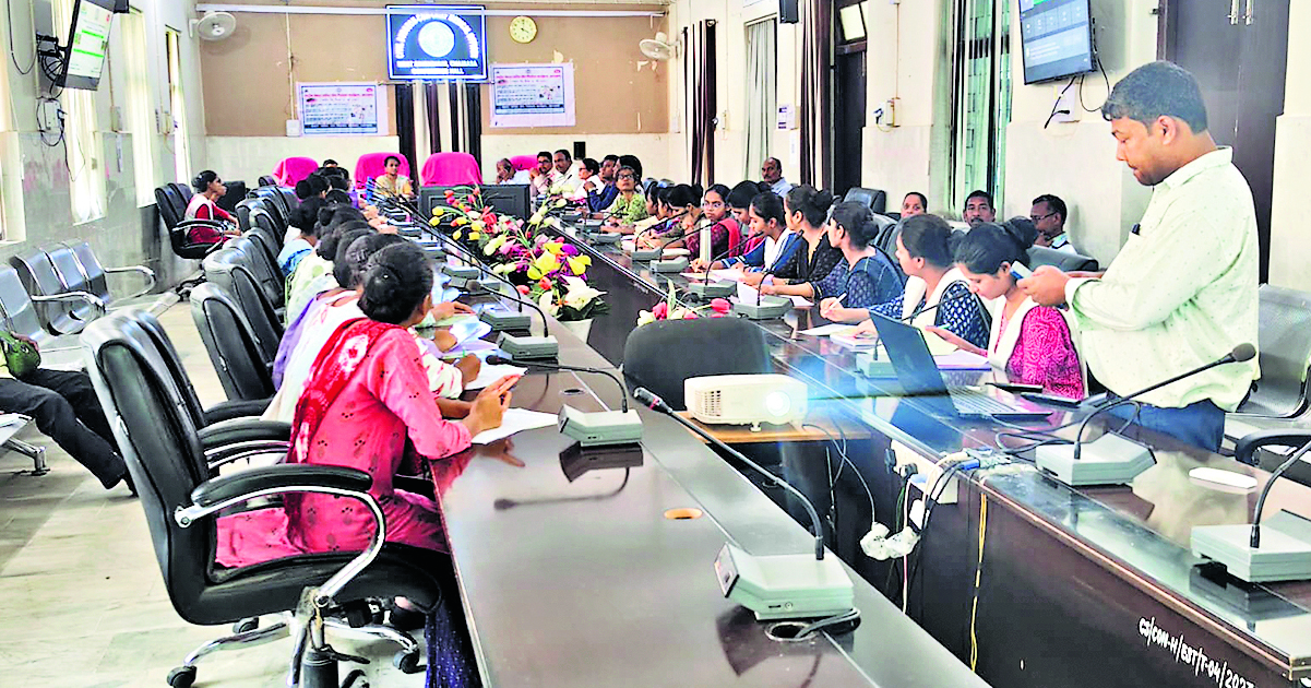 Chaibasa News : ””डेंगू से हर साल लाखों मौत होती है, लक्षण दिखने पर अस्पताल पहुंचें ”” – सिविल सर्जन