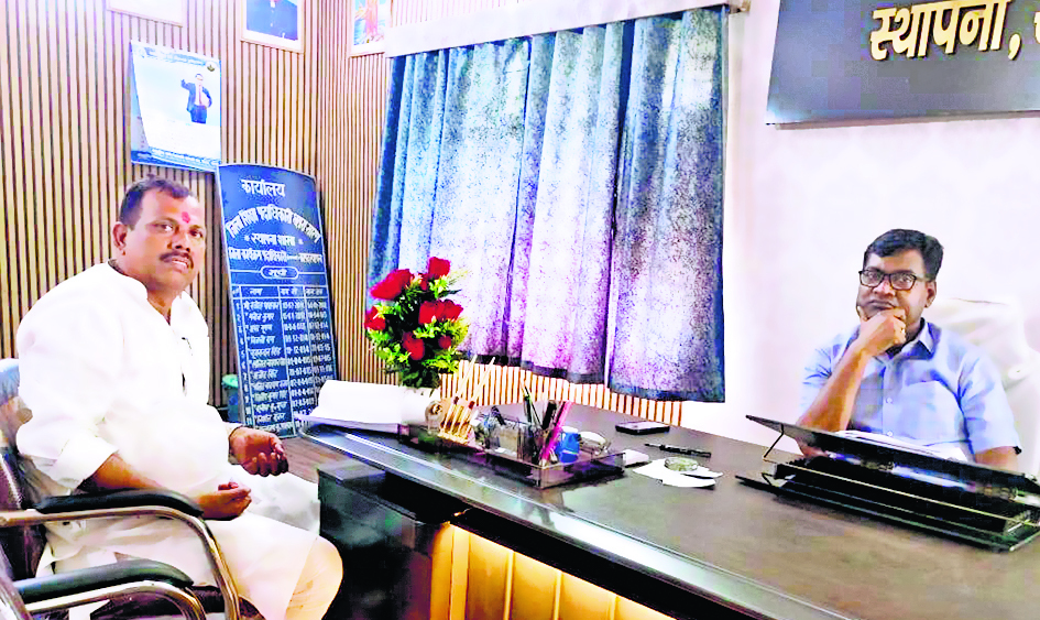 Saran News : इपीएफ निष्पादन पूर्ण, शीघ्र होगा वेतन भुगतान : डीपीओ