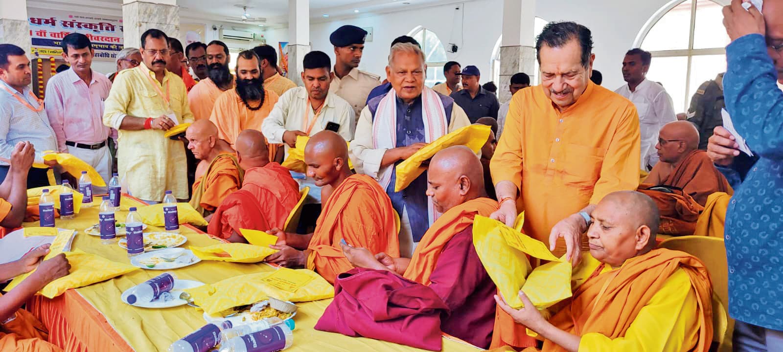 Gaya News : सभी बिना भेद के जन्म लेते हैं, तो सामाजिक विभाजन क्यों : मांझी
