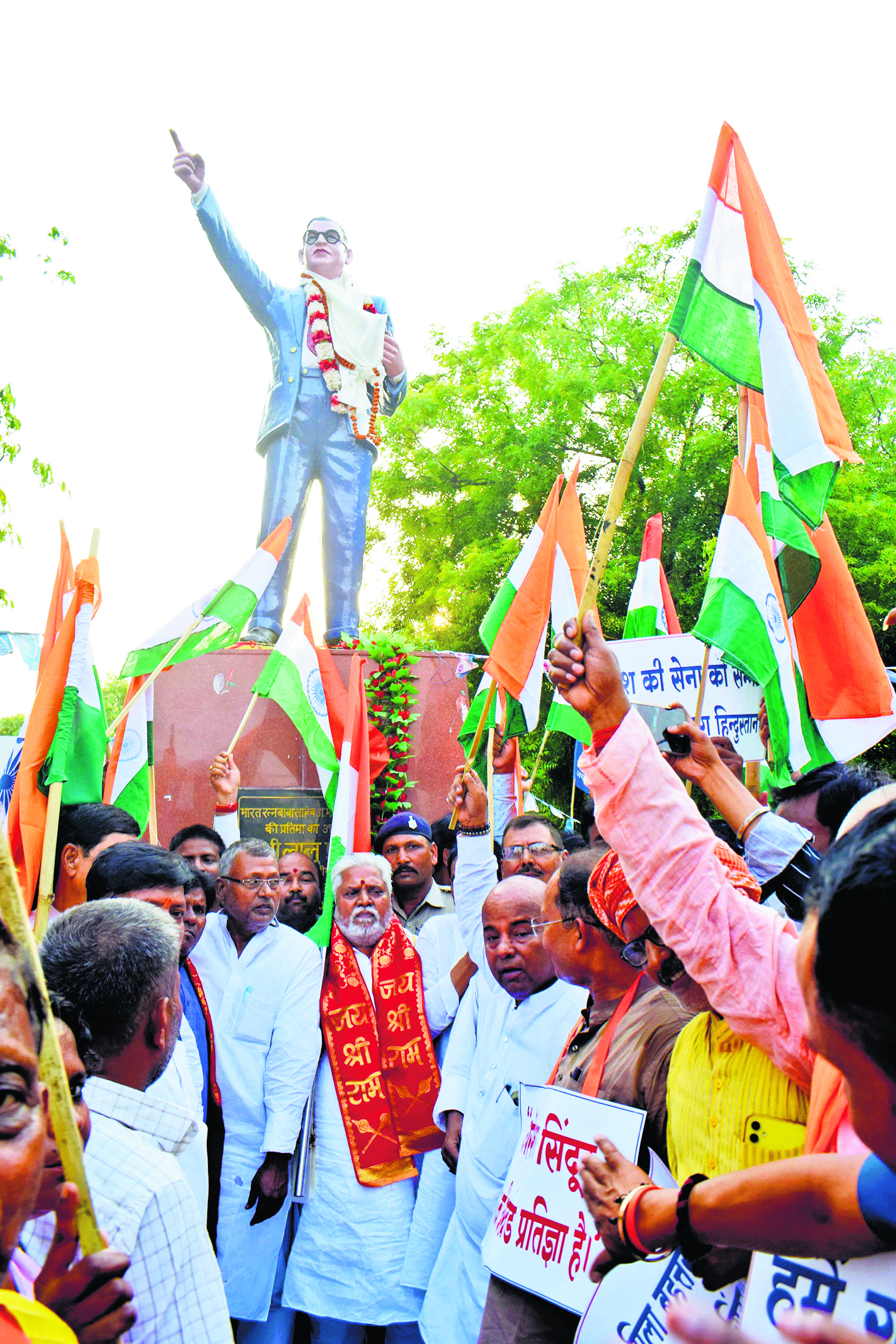 Gaya News : वीर सैनिकों ने पाक के घर में घुसकर बदला लिया