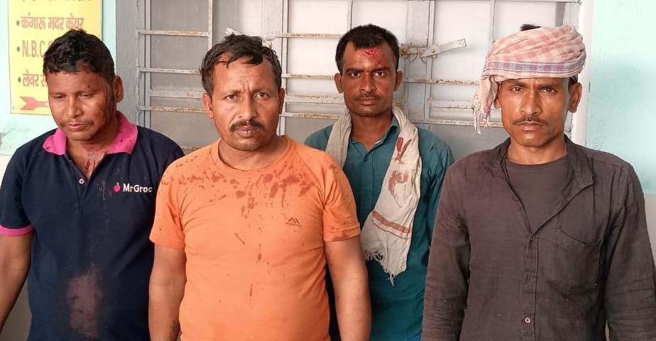 जमीन विवाद में दो पक्षों के बीच हिंसक झड़प,  पिता-पुत्र सहित आठ जख्मी
