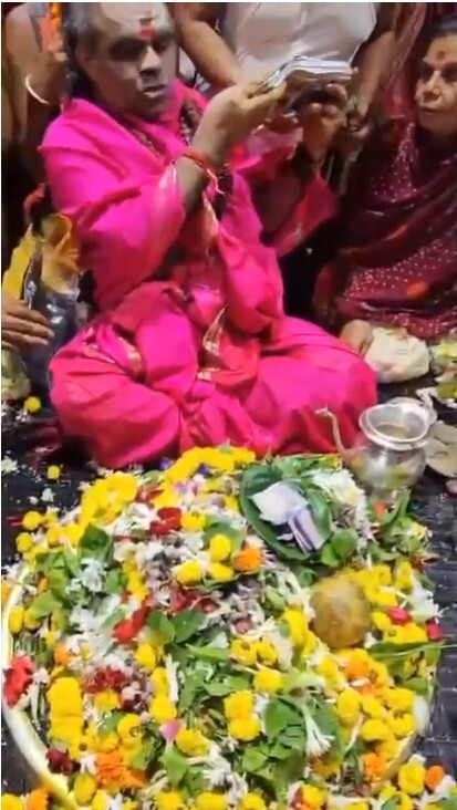Deoghar news : हृदयपीठ पंचांग का गर्भगृह में लोकार्पण, नवनिर्वाचित कार्यकारिणी की सूची भी जारी