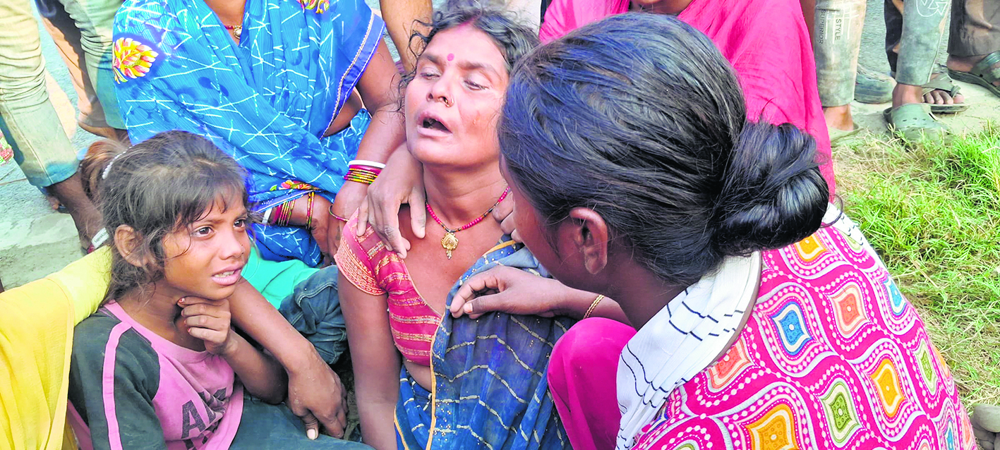 Gopalganj News : बैकुंठपुर के बंगरा मोड़ के पास वाहन की ठोकर से युवक की गयी जान