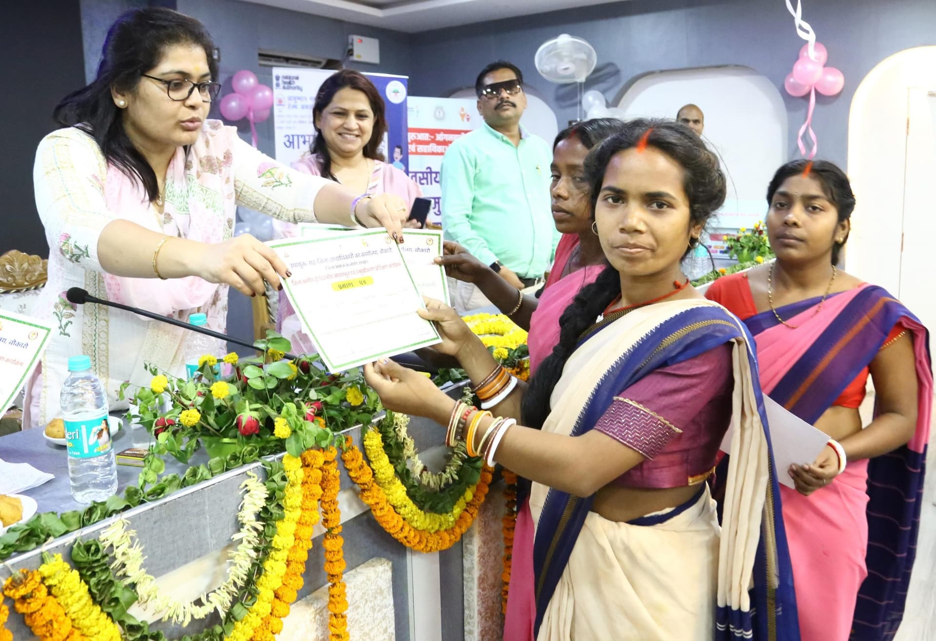Bokaro News : ईमानदारी से करें दायित्व का निर्वहन : उपायुक्त