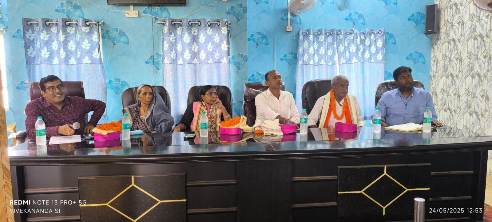 Madhubani News : बीस सूत्री की बैठक में छाया रहा नलजल मुद्दा