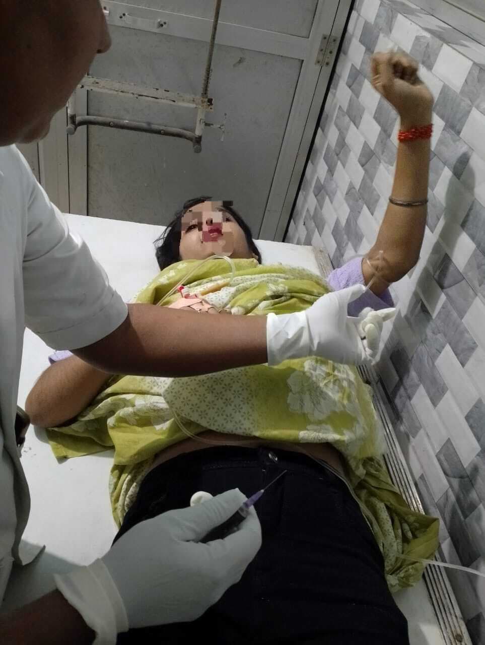 बारात में नाच के दौरान हर्ष फायरिंग, नर्तकी को लगी गोली बारात में नाच के दौरान हर्ष फायरिंग, नर्तकी को लगी गोली