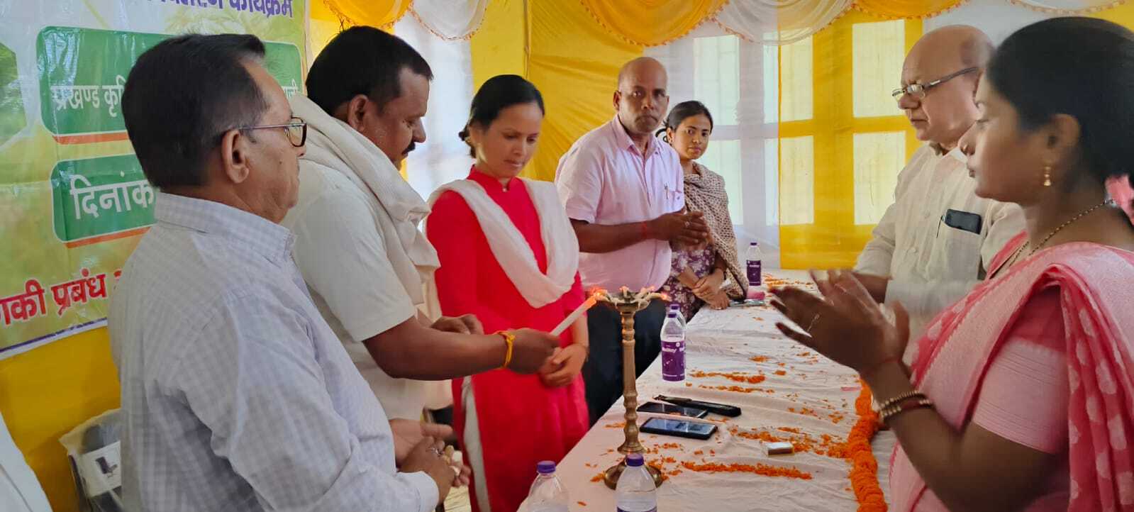 किसानों को बताये गये प्राकृतिक अनुकूल खेती के फायदे