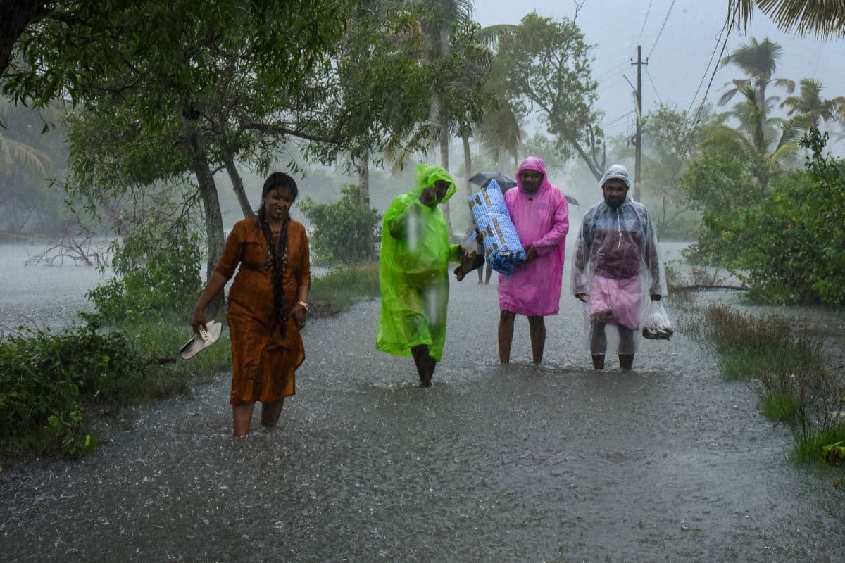 Jharkhand Weather: सावधान! झारखंड में मानसून से पहले वज्रपात का कहर, 6 की मौत, आज झमाझम बारिश, IMD का अलर्ट