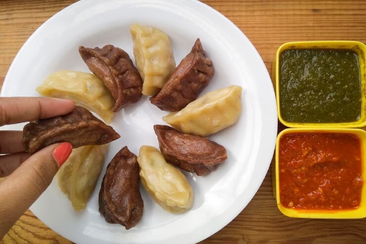 Ragi Momos: मैदे को कहें अलविदा, रागी के मोमो से घर में लाएं हेल्दी ट्विस्ट