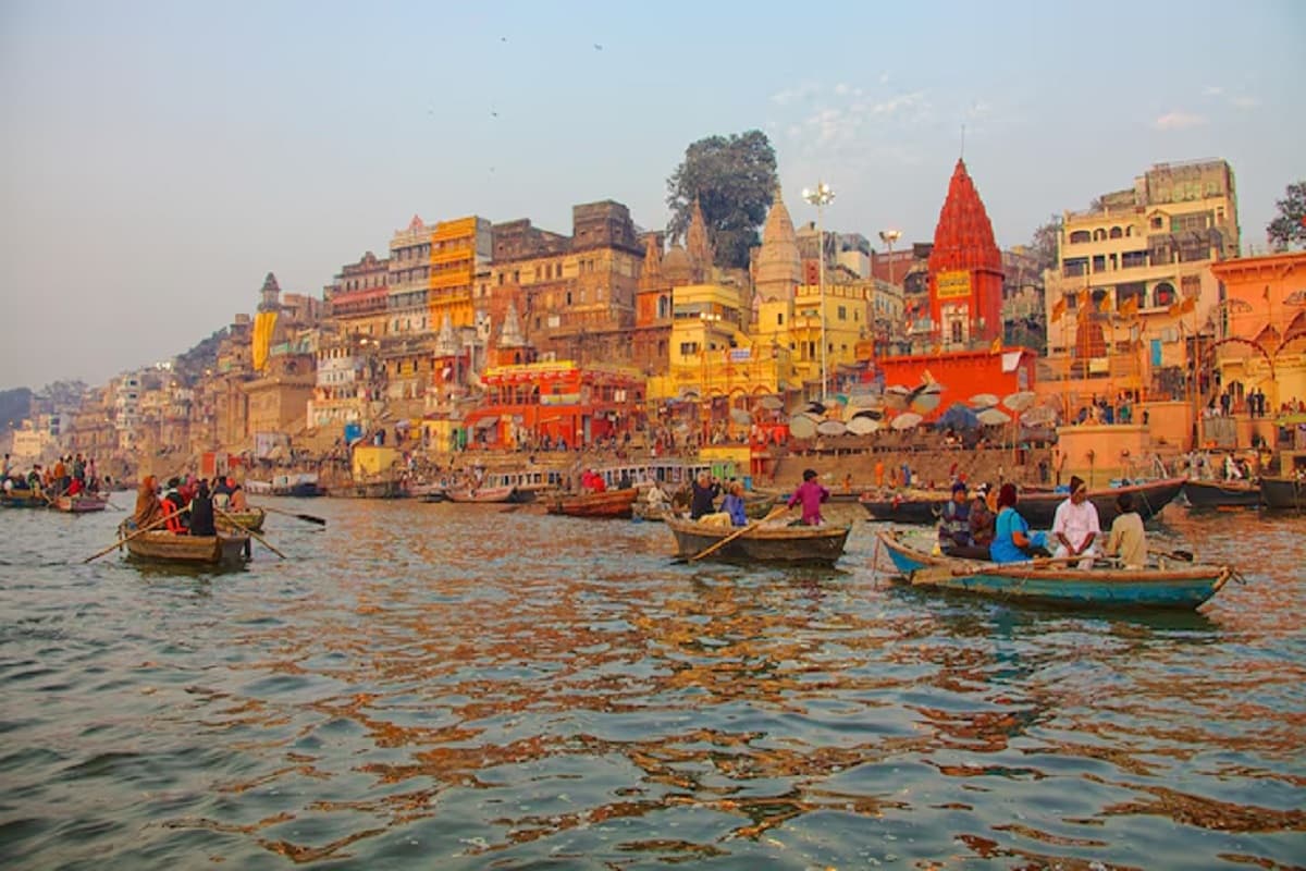 Varanasi Tourism: वाराणसी घूमने जा रहे हैं? इन अनसुनी जगहों को जरूर करें अपनी लिस्ट में शामिल