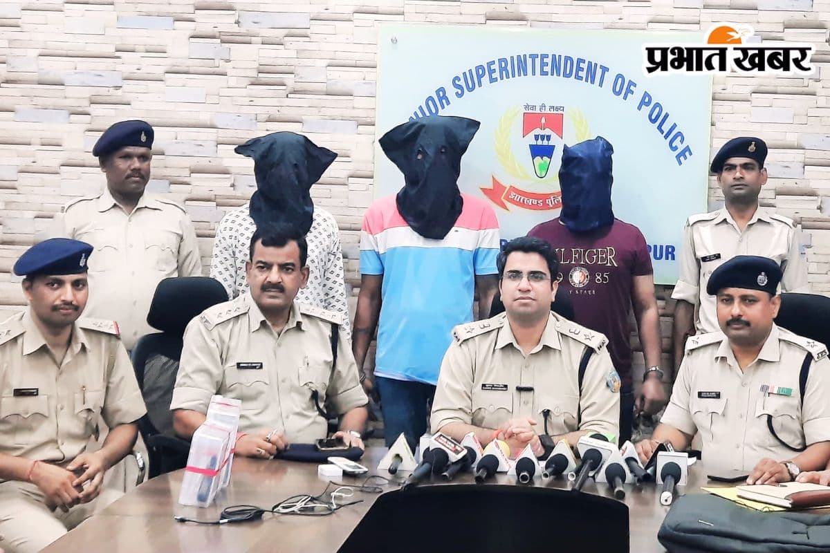 जमशेदपुर के कदमा में हथियार सप्लाई करने आये शाहरुख खान समेत 3 गिरफ्तार, 2 हथियार बरामद