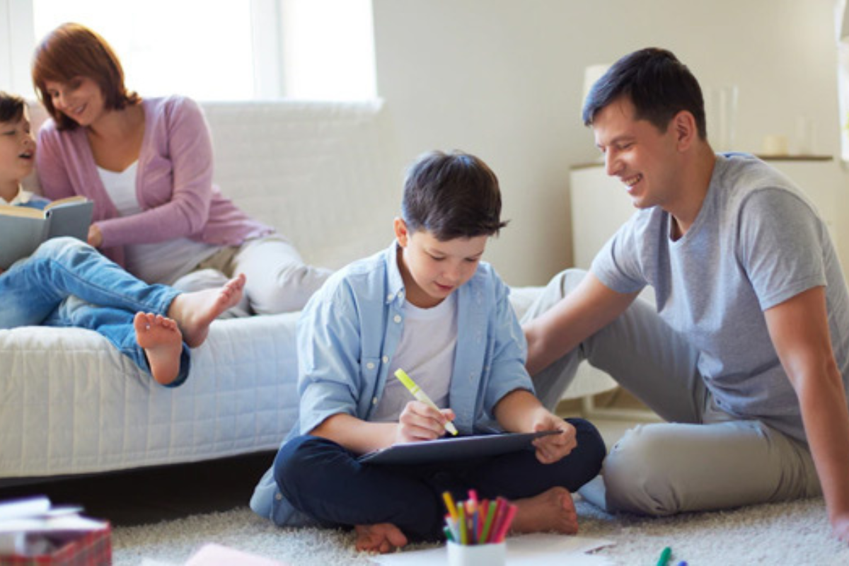 Parenting Tips: बच्चों की सफलता के लिए जानिए ये 5 पेरेंटिंग सीक्रेट्स, जो हर मां-बाप को पता होने चाहिए