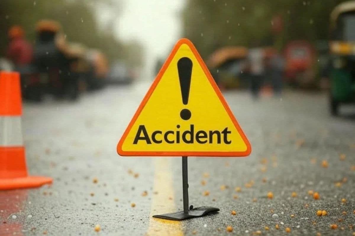Patna: पटना-मोकामा फोरलेन हादसे में दो युवकों की दर्दनाक मौत, तेज रफ्तार बाइक डिवाइडर से टकराई