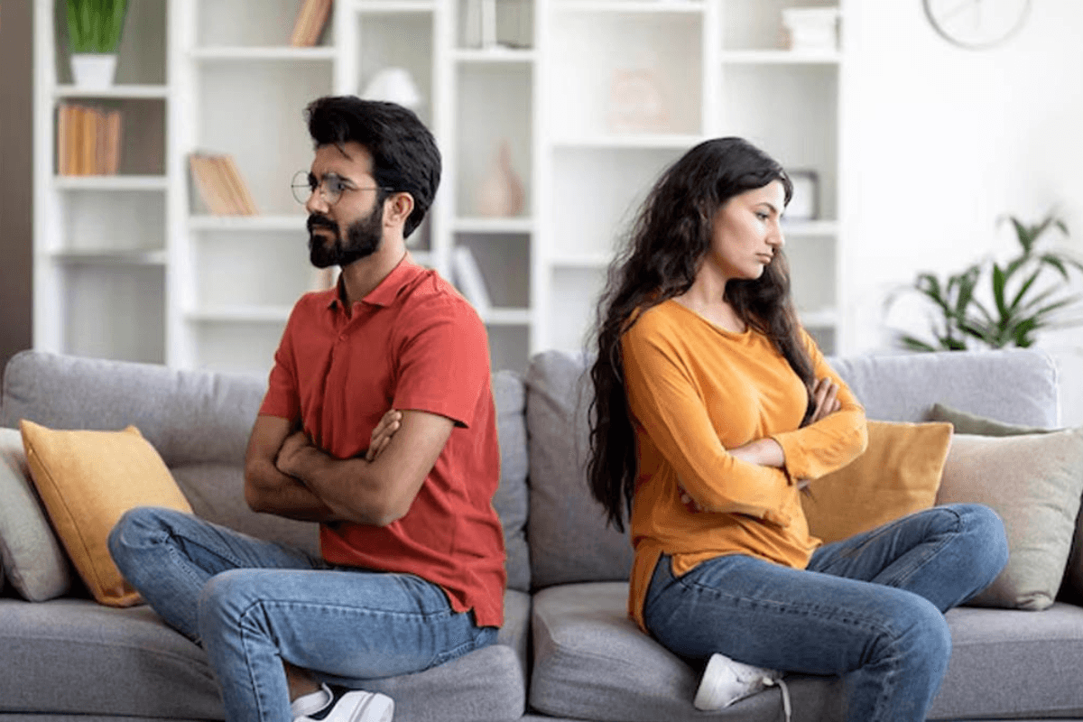 Relationship Tips: रिश्ते में ये 3 बातें अगर नहीं निभाईं तो प्यार कब टूट जाएगा, पता भी नहीं चलेगा