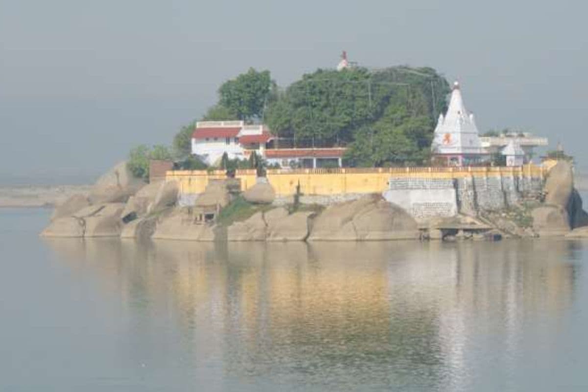 Bihar Tourism: भागलपुर में पहाड़ों पर बसे इस मंदिर की बदलेगी सूरत, विदेशों से पहुंचते हैं लोग, जानें खासियत