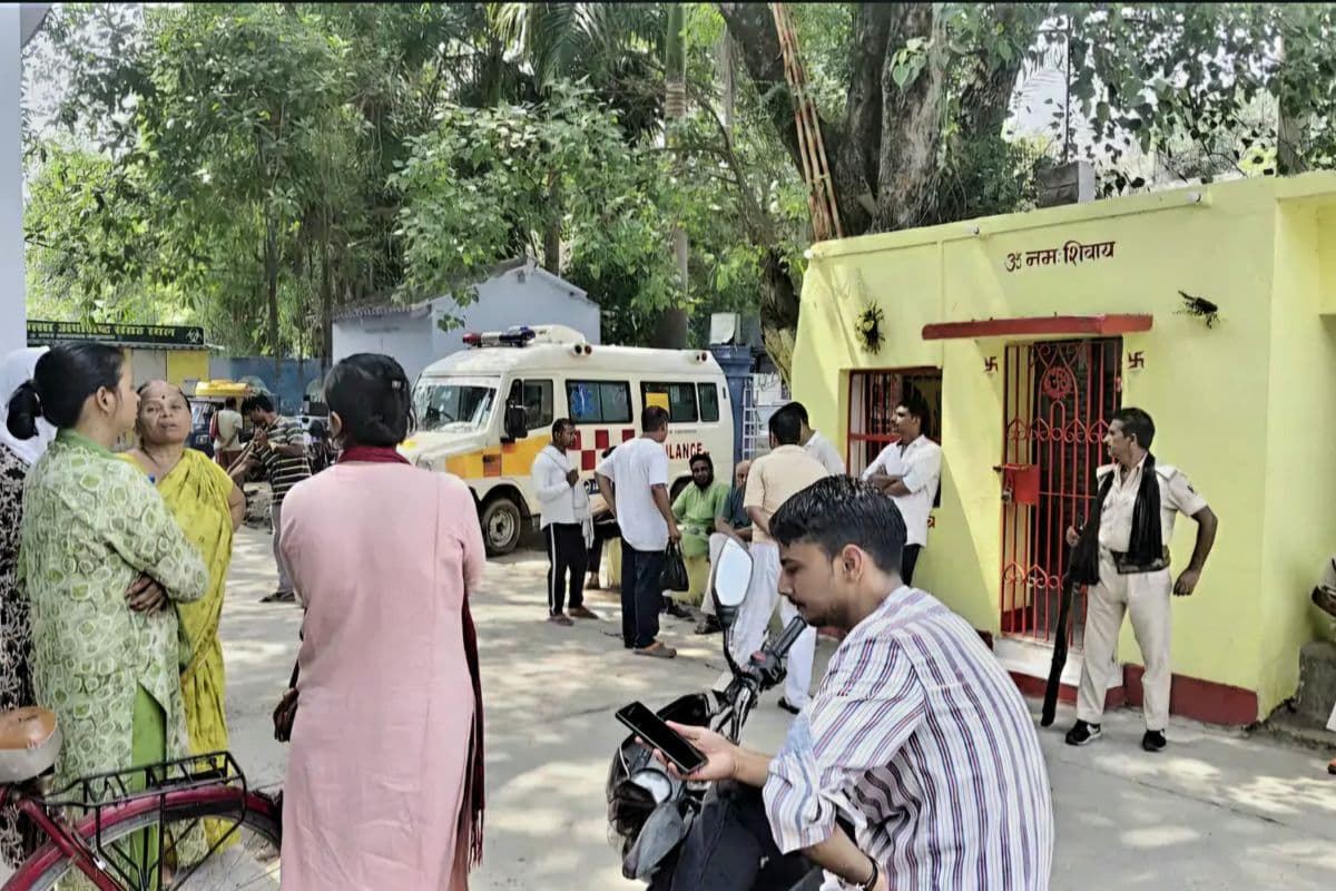 बिहार में डिलीवरी के दौरान लापरवाही से मां-बेटे की मौत, गुस्साए परिजनों ने नर्सिंग होम पर किया हंगामा