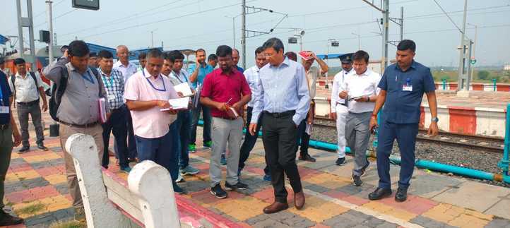 अमृत भारत स्टेशन के तहत बना लिफ्ट व एक्सीलेटर जल्द होगा चालू : डीआरएम