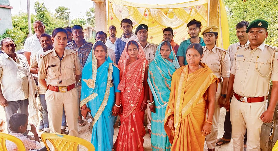 Gaya News : 30 से अधिक प्रजातियों के पौधों के बारे में दी गयी जानकारी