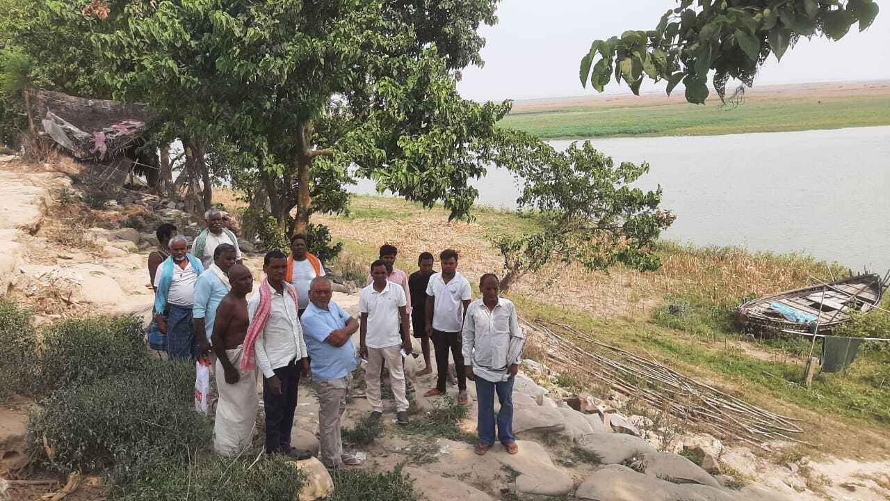 Bhagalpur news चीफ इंजीनियर ने राघोपुर काजीकोरैया बांध का किया निरीक्षण
